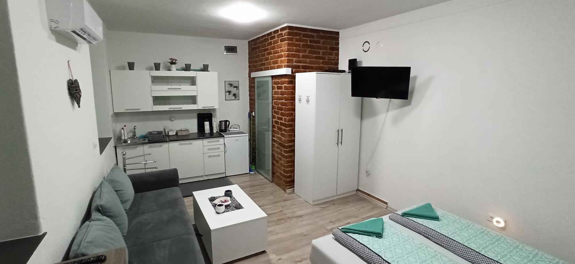 Helly'S Apartman - Self Check-In - Jajce Rum bild